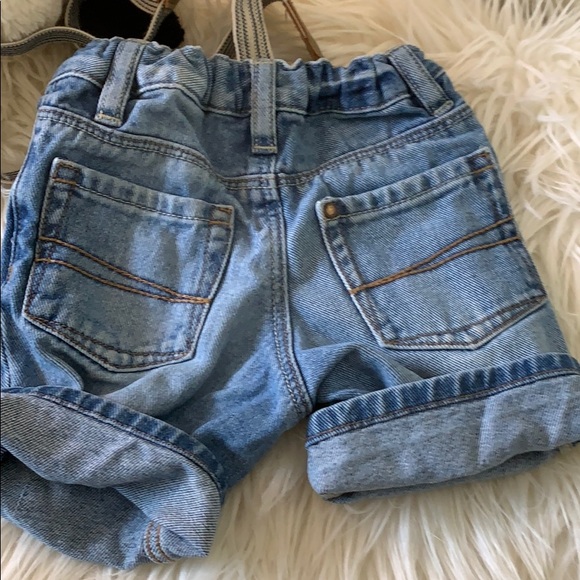 Shorts - Picture 5 of 6